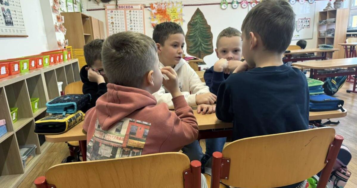 5 kroků, jak podpořit peer-to-peer zpětnou vazbu mezi dětmi ve třídě MADIO