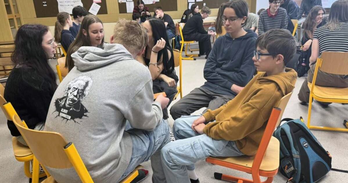 I změna může být laskavá: Jak se vztahy ve třídě mění – a proč je to v pořádku MADIO