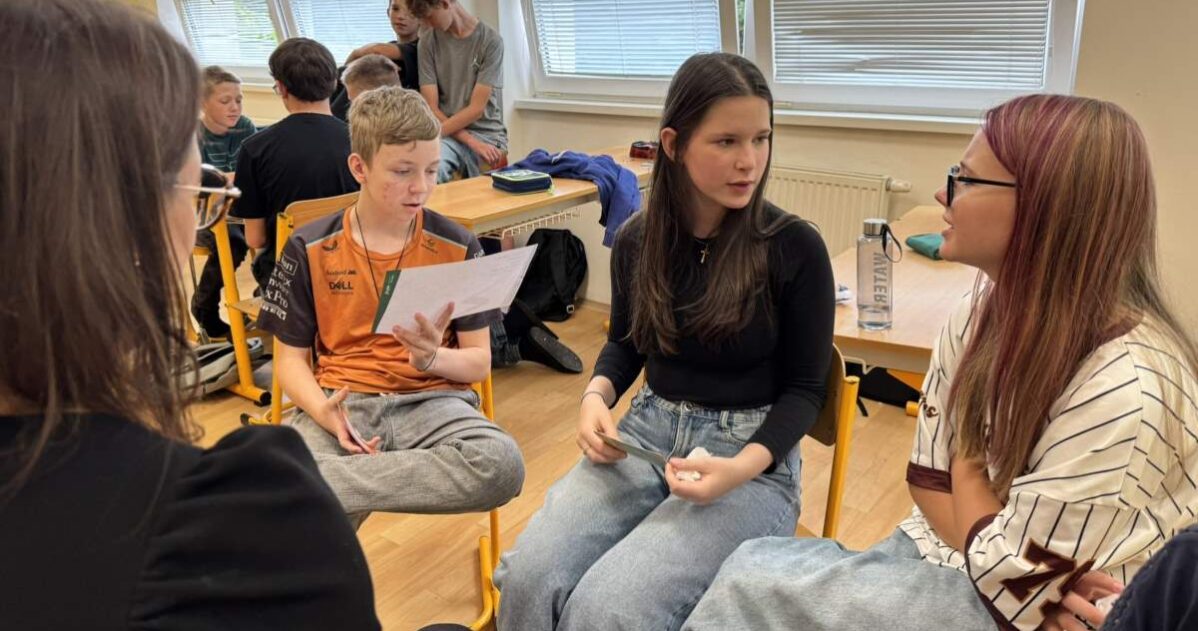 5 cest, jak interaktivita posiluje vztahy a smysluplnost ve výuce MADIO